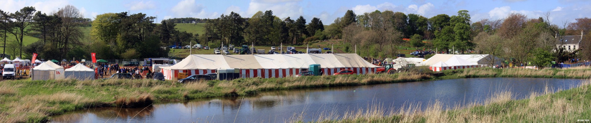 2009, The 184th Neilston Cattle Show, Holehouse, Neilston
Over looking the old Mill pond as the 2009 show winds up for another year.  Despite a lot of rain the previous day the weather on the day was perfect.
