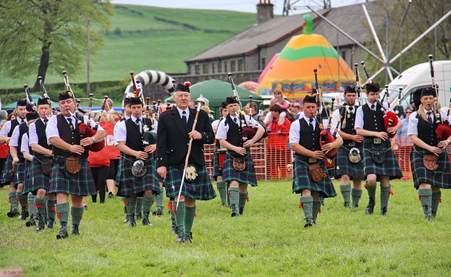 2011, The Neilston & District Pipe Band
