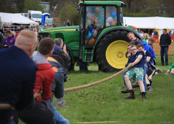 2015, Tug of War
There was a raffle for guessing the number of balloons in the tractor behind in case you were wondering.
