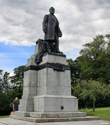 The Satue of Andrew Carnegie, Pittencreiff Park, Dunfermline
Andrew Carnegie was born in Dunfermline in 1835 and emigrated to the US with his parents in 1848.  He formed the Carnegie Steel Company which he sold in 1901 for $480m.  Thereafter he gave away his wealth to good causes including the purchase of the land in 1902 for what is now Pittencreif Park where this statue stands.
