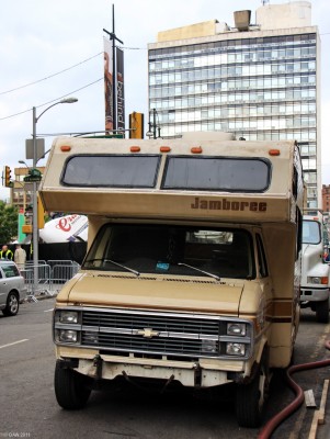 Another Jamboree, World War Z, Glasgow
One of 3 Jamboree Camper vans used in the filming in Scotland.  This is possibly the one used at Grangemouth since the bumber is off to allow it to be towed by another vehicle whilst filming.

