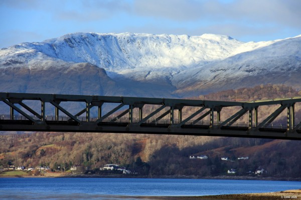 The Ballachulish Bridge
Looking through the Ballachulish Bridge twoards Coire dubh. [url=http://www.streetmap.co.uk/map?X=205095&Y=759892&A=Y&Z=115&ax=205318&ay=759607/] Map location. [/url]
