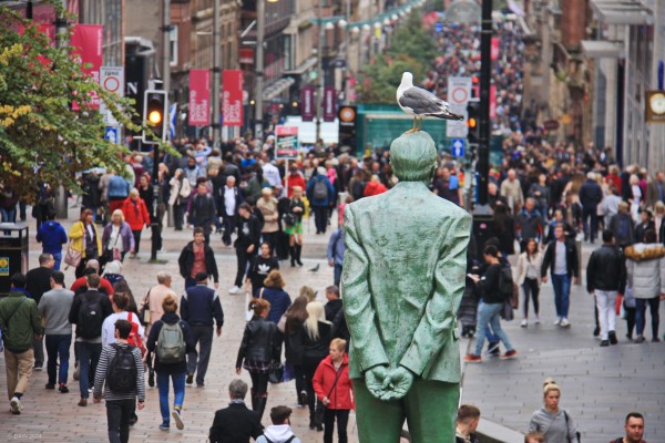 Buchanan Street, Glasgow, 2018
Donald Dewar and a Seagull watch over throngs of shoppers on a busy Saturday in Glasgow.
