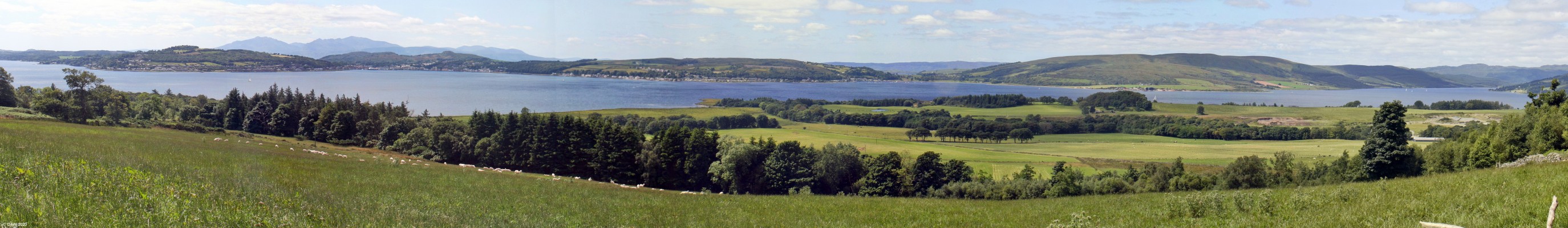 The island of Bute and beyond
Looking across Rothesay Bay from above Ardyne Point towards the Island of Bute.  The town of Rothesay is directly opposite and the mountains of Arran in the background. [url=http://streetmap.co.uk/map.srf?X=211645&Y=668910&A=Y&Z=120/] Map location. [/url]
