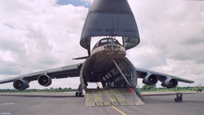 Lockheed C5 Galaxy, Fairford 1993
The C5 entered service with the US Air Force in 1970 and remains in service today after many upgrades.  It is capable of lifting almost any kink of combat equipment anywhere in the world.  It can lift up to 127,459 kg.
