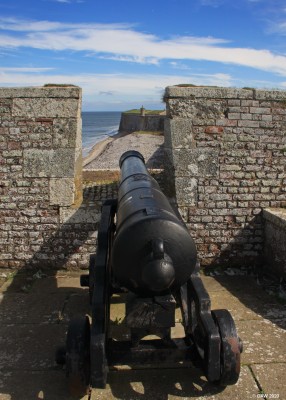 Cannon, Fort George
A cannon defending the eastern side of Fort George.  Fort George is one of the best preserved examples in Europe of an 18th century fortified garrison. 
