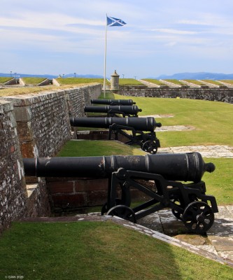 Canons, the Ravelin, Fort George
The Ravelin is a platform that sits beyond the main ditch and entrance to Fort George.  It acts as a forward defence and can also be a launching point for attacks on enemy forces.  The main Fort can be seen in the background. [url=https://streetmap.co.uk/map.srf?X=276526&Y=856816&A=Y&Z=115/] Map location. [/url]
