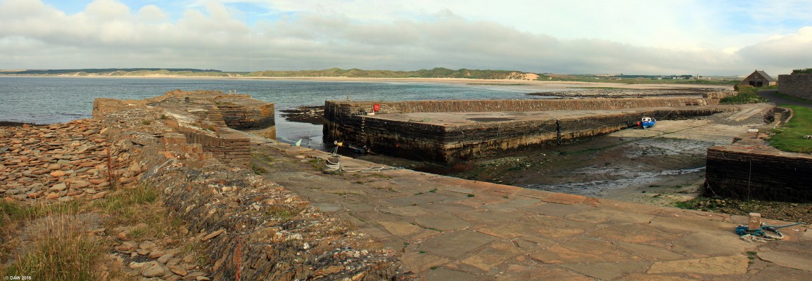 Castlehill Harbour
Castlehill was once a very busy place.  It was part of a 'factory' that emplyed hundreds of people.  The Caithness flagstones produced here were exported all around the world.  You can see some of them have been used in the construction of the harbour.  A long sandy beach can be seen in the background that stretches the length of Dunnet Bay.  [url=http://streetmap.co.uk/map.srf?X=319751&Y=968584&A=Y&Z=115/] Map location. [/url]
