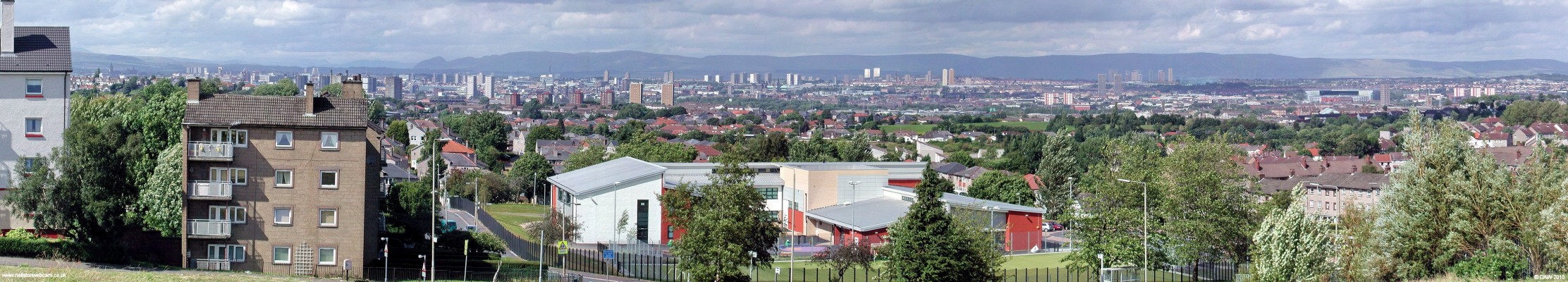 Castlemilk Panorama
Over looking Glasgow from Castlemilk.  If you know what to look for there are lots of landmarks in the distance.  Glasgow University on the left, the Cathedral in the centre and Hampden Stadium then Barlinnie Prison on the extreme right.  [url=http://www.streetmap.co.uk/map.srf?X=260550&Y=659540&A=Y&Z=110/] Map location. [/url]
