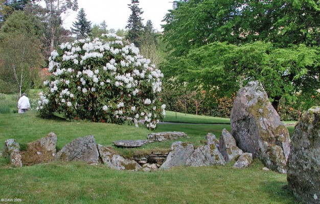 Neolithic Chambered buirial tomb, Crarae, Loch Fyne
Located within the grounds of Crarae gardens on loch Fyne.When excavated some human remains were found along with about 5,000 sea shells.  [url=http://www.streetmap.co.uk/map.srf?X=198515&Y=697322&A=Y&Z=120/] Map location. [/url]
