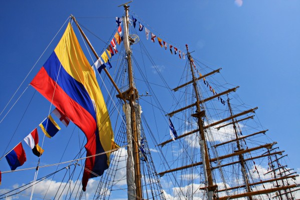 Columbian Flag, Tall Ships Greenock, 2011
A huge Columbian flag on the sailing ship Gloria during the Greenock leg of the 2011 Tall Ships race.
