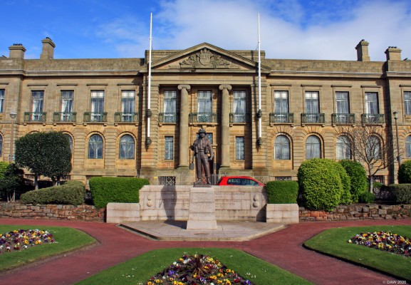 The County Buildings and War Memorial, Ayr
This impressive building is located near the shore side of Ayr, it had two periods of contructions in 1818 and 1931 but the latter modifications were done in such a way as to make them blend with the original design.  The side shown here faces the sea front.
