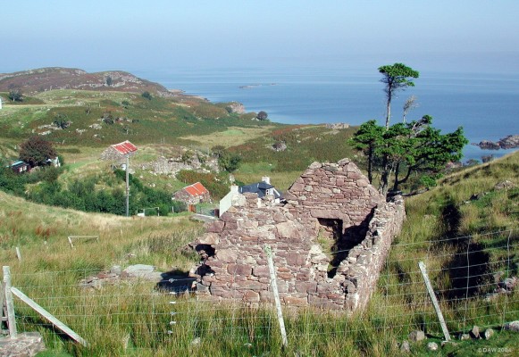 Abandoned Croft, Loch Torridon
[url=www.multimap.com/map/browse.cgi?lat=57.5569&lon=-5.7708&scale=25000&icon=x/]Map location[/url]
