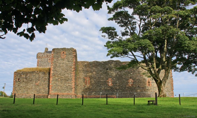 The curtain Wall, Skipness Castle
A view of the imposing curtain wall at Skipness Castle.  This addition was made by the Macdonalds during their tenure at the castle.  [url=http://streetmap.co.uk/map.srf?X=190780&Y=657775&A=Y&Z=120/] Map location. [/url]
