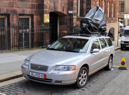 Custom Volvo, World War Z, Glasgow
Under the covers on the roof is a seat with a steering wheel, presumably so the actors can concentrate on their lines without driving into a lampost.
