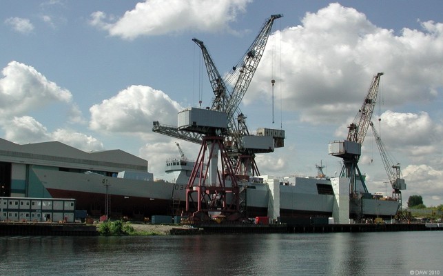 HMS Diamond
HMS Diamond under contruction at BAE Systems upper Clyde yard in May 2007. [url=http://www.streetmap.co.uk/map.srf?X=254847&Y=666390&A=Y&Z=115/] Map location. [/url]
