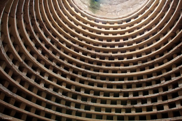 Dirleton Castle Doocot
The Doocot at Dirleton Castle.  It could hold up to 2,000 pigeons and provided an important source of fresh meat for Castle residents.  It is thought to have been built in the 1500s. [url=http://streetmap.co.uk/map?X=351636&Y=683996&A=Y&Z=120/] Map location. [/url]
