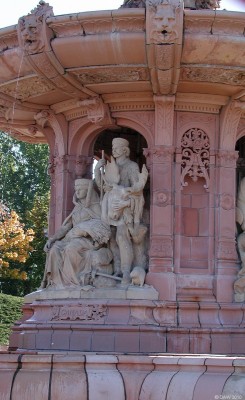 The Doulton Fountain, Canada, Glasgow Green
Erected in 1888 to celebrate the Golden Jubilee of Queen Victoria and the acheivements of the British Empire in the four corners of the world.  The side depicts Canada.

