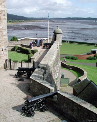 Looking up river from the lower Battlements of Dumbarton Castle
The strategic importance of the view today is limited to its commanding view of the state of play on the lawn bowling green below.  [url=http://www.multimap.com/map/browse.cgi?lat=55.936&lon=-4.5626&scale=25000&icon=x/]Map location[/url]
