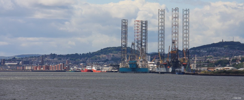 A distant view of the docks at Dundee from Broughty Ferry
[url=http://streetmap.co.uk/map.srf?X=346422&Y=730413&A=Y&Z=120/] Map location. [/url]

