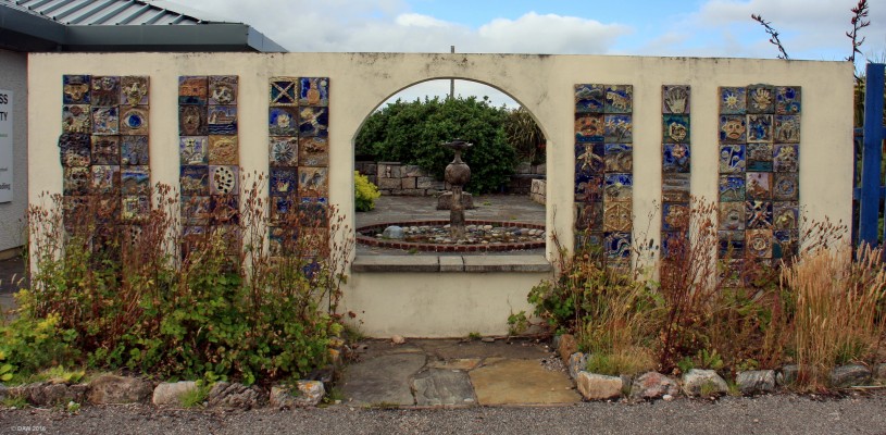 Durness Community Garden
The Durness Community garden was created around the village hall in 2002 with the help of the BBC television program, Beechgrove Garden.  Its in an exposed location so don't expect spectacular summer borders. It also has a small memorial area to John Lennon who spent many childhood holidays in the Durness area. [url=http://streetmap.co.uk/map.srf?X=241439&Y=967232&A=Y&Z=115/] Map location. [/url]
