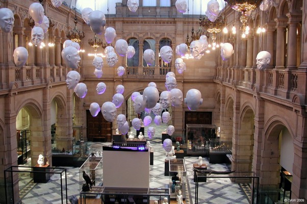 Kelvingrove Art Gallery & Museum
The floating heads sculpture at [url=http://www.glasgowmuseums.com/venue/index.cfm?venueid=4/]Kelvingrove Art Gallery[/url], Glasgow

