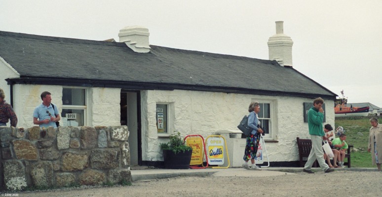 First & Last House, Land's End, 1991
The tourist blurb will tell you that this is the most westerly point on mainland Britain, its not, that goes to Ardnamurchan, in Scotland.  This house looks remarkably similar the the "Last House" at John O' Groats, also not the most Northerly point on mainland Britain, despite what the tourist info might tell you.  That Honour goes to Dunnet Head a few miles west.   You can see there is a pattern here :-)  
