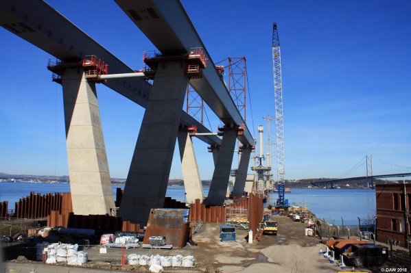 Queensferry Crossing, April 2015
The southern road supports under construction
