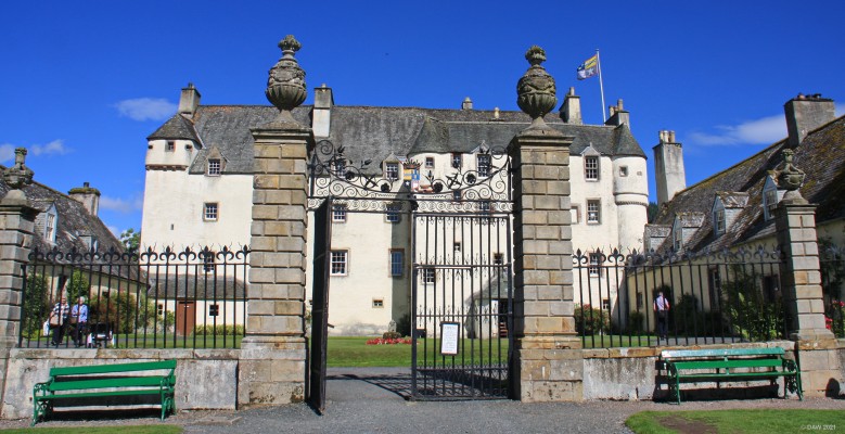 Traquair House, Scottish Borders
The impressive gates in to the courtyard in from of Traquair house near Innerleithen.
