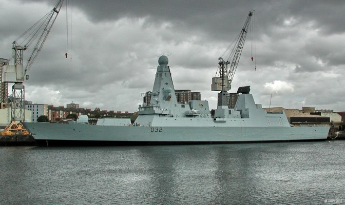 HMS Daring, Yoker, 2007
Pictured in August 2007 after she had completed her first sea trials.  Being first of a new class she under went more trials through 2008 before being handed over to the Navy in 2009.
