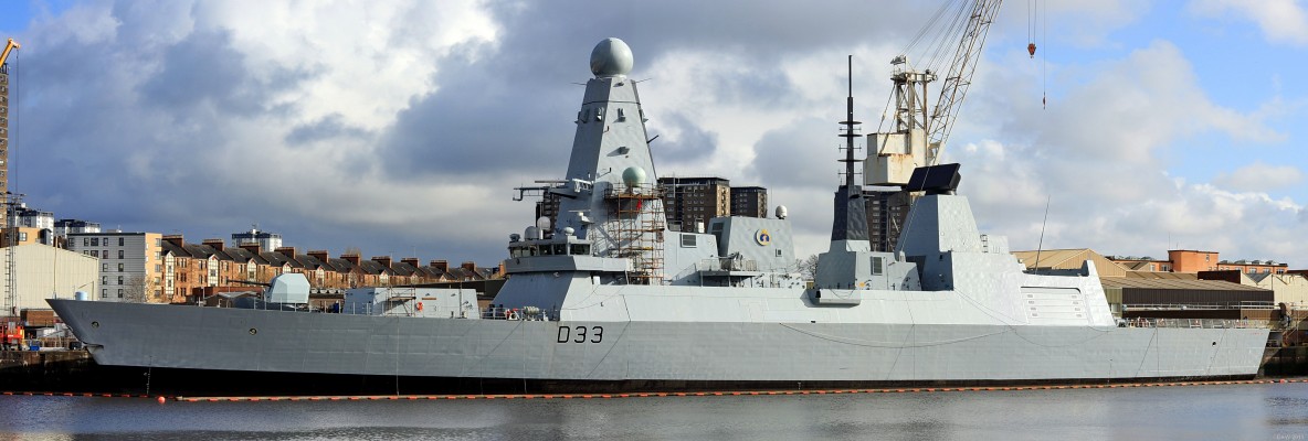 HMS Dauntless, Scotstoun
The second of the Royal Navy's new type 45 Air defence destroyer.  Launched in 2007 at BAE systems Scotstoun shipyard on the Clyde.  Pictured here in early 2009 after completing her first sea trials.
