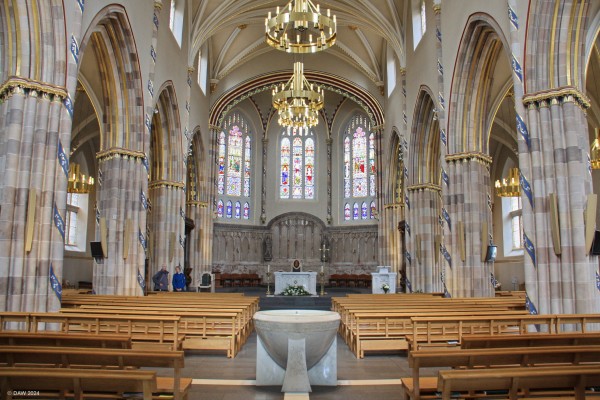 Inside St Andrews Cathedral, Glasgow
[url=http://www.cathedralg1.org/] St Andrews Cathedral [/url] was built between 1814 and 1816 to meet the needs of the growing Catholic population of Glasgow.
