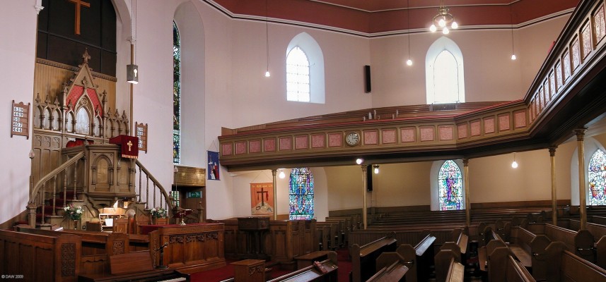 Inside Johnstone High Parish Church
Built in 1792 the High Church is a very traditional Scots Kirk.  The interior was remodelled by David Thomson in 1875.  The stained glass windows are by Sadie McLennan.

