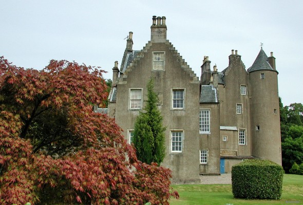 Kelburn Castle, Ayrshire
A view of [url=http://www.kelburnestate.com/] Kelburn castle [/url] from the gardens.

