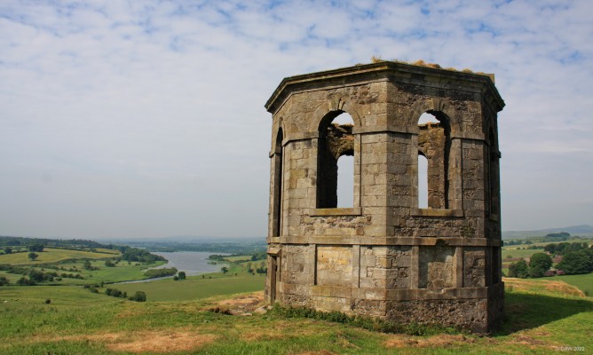 Kenmure Temple, Castle Semple
This octagonal building dates from after the building of Castle Semple house in the 1730s.  It is generally thought to have been built as a "folly" or landscape feature designed to be seen from Castle Semple House.  After the breakup of the estate in the 19th century the building fell in to disrepair, losing its roof and all internal floors to the condition you see today.  [url=http://www.streetmap.co.uk/map?X=238638&Y=660145&A=Y&Z=115&ax=238526&ay=660415/] Map location. [/url]
