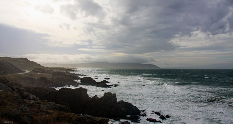 The west coast of Kintyre in winter
The sands of Macrihanish are in the distance.  The haze along the coast is salt spray.  [url=http://www.streetmap.co.uk/map.srf?X=167120&Y=632000&A=Y&Z=126&ax=166390&ay=633485/] Map location. [/url]
