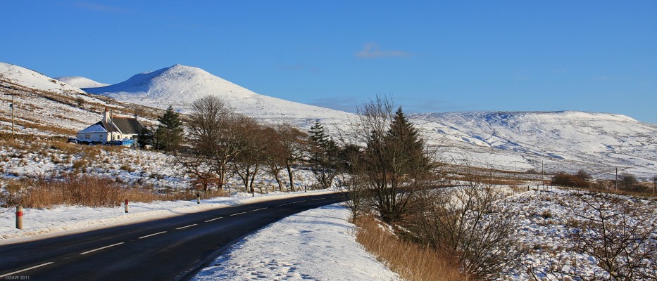 Knockside Hills
These hills make up the southern edge of what is the Clyde Muirshiel Regional Park. [url=http://www.streetmap.co.uk/map.srf?X=223961&Y=657568&A=Y&Z=115/] Map location. [/url]
