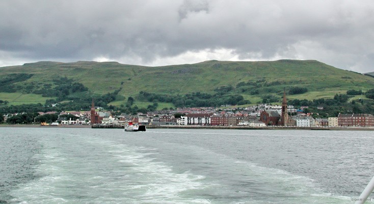 Leaving Largs by ferry
Looking back at Largs from the Largs to Cumbrae ferry. [url=http://www.multimap.com/map/browse.cgi?lat=55.7934&lon=-4.8797&scale=25000&icon=x/]Map location[/url]
