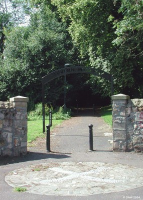 Levern Walkway, Barrhead
The Carlibar entrance to the Levern Walkway in Barrhead.  As a result of former industrial sites becoming vacant in the centre of Barrhead land became available which in the early 1970's was transformed into park land.  The walkway follows the Levern Burn from Carlibar  to Centenery Park.
