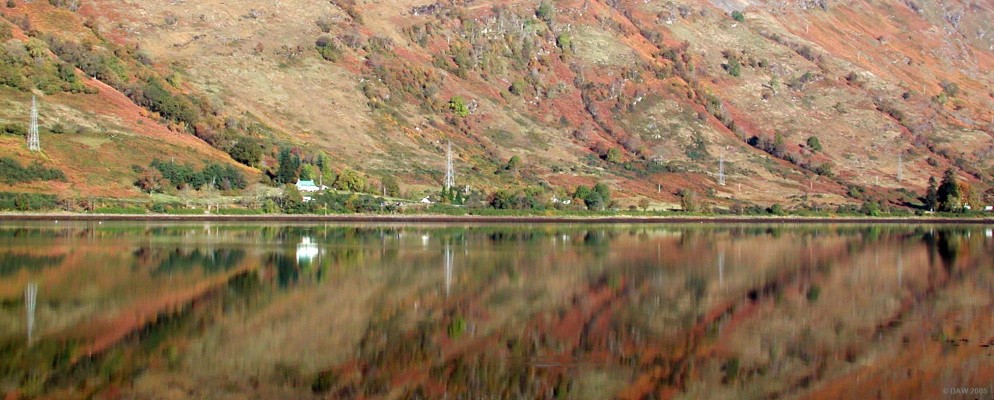 Loch Fyne, Autumn
Looking across the head of Loch Fyne from Cairndow. [url=http://www.multimap.com/map/browse.cgi?lat=56.258&lon=-4.9359&scale=25000&icon=x/]Map location[/url]
