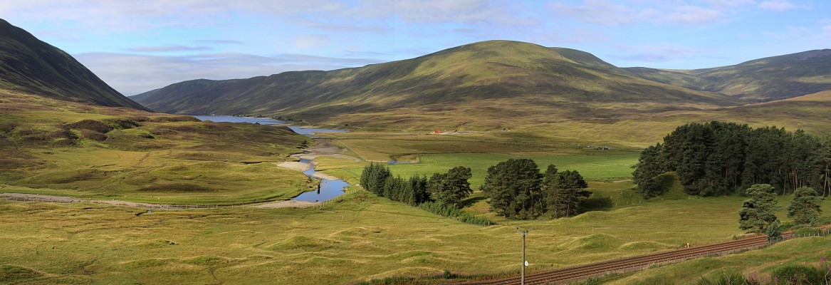 Loch Garry
[url=http://www.streetmap.co.uk/map.srf?X=264918&Y=773002&A=Y&Z=115/] Map location. [/url]
