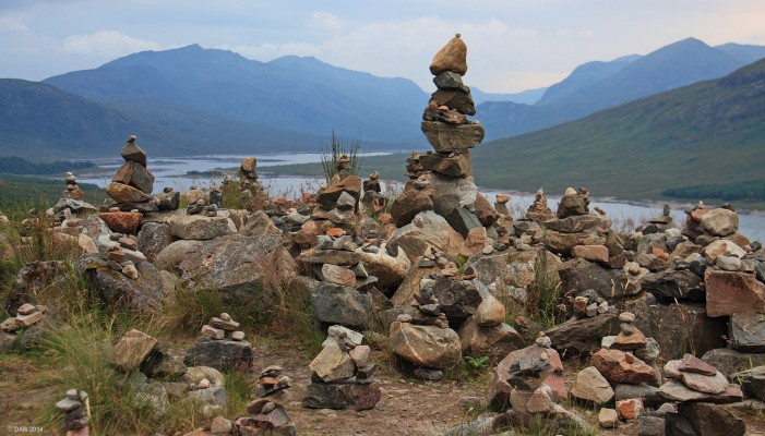 Loch Loyne
Everybody likes to leave their mark.  [url=http://www.streetmap.co.uk/map.srf?X=218521&Y=803965&A=Y&Z=120&ax=218612&ay=804770/] Map location. [/url]
