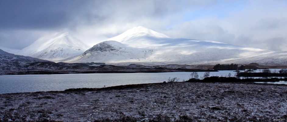 Lochan na h-Achlaise
The highest peak you see on the left is that of Sron na Creise at 1100m.  [url=http://streetmap.co.uk/map.srf?X=231513&Y=747925&A=Y&Z=120/] Map location. [/url]

