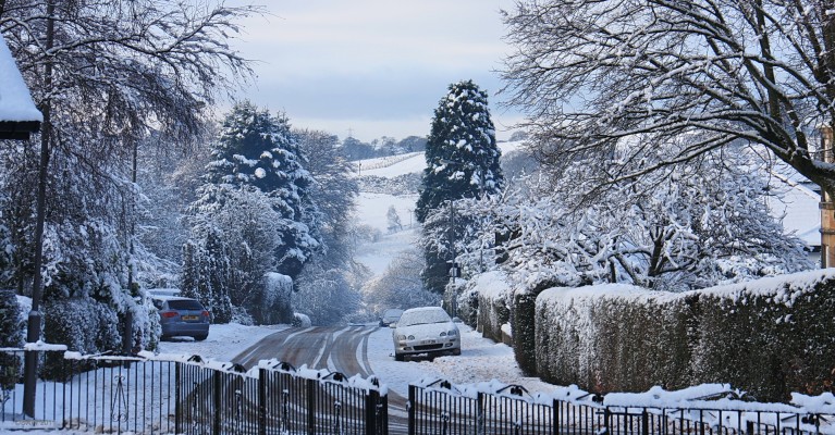 Uplawmoor, East renfrewshire
Looking down Neilston Road towards Caldwell Estate. [url=http://www.streetmap.co.uk/map.srf?X=243512&Y=655195&A=Y&Z=115&ax=243512&ay=655195/] Map location. [/url]
