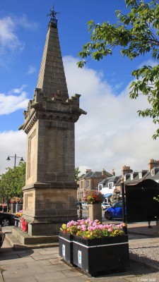 Lovat Scouts Memorial, Beauly
A memorial to the Lovat Scouts who lost their lives fighting in the Boer war of 1899-1902.  The Lovat Scouts were men raised from the estates of Lord Lovat, they fought in the Boer war as well as the first and second world war.  [url=https://streetmap.co.uk/map.srf?X=252630&Y=846420&A=Y&Z=115/] Map location. [/url]
