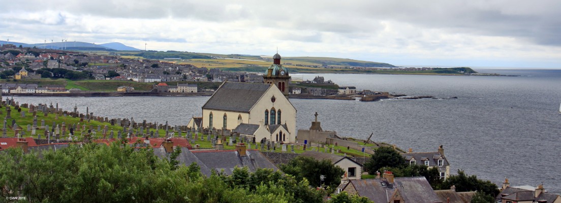 Macduff and Banff
The landmark building of  Macduff Parish Church sits above the Aberdeenshire coastal town of Macduff.  The church was built in 1805, in front of the church is the town cross, erected in 1783 by the second Earl of Fife, who named the town Macduff.  Across the bay the town of Banff can be seen. [url=http://streetmap.co.uk/map.srf?X=370448&Y=864322&A=Y&Z=115/] Map location. [/url]
