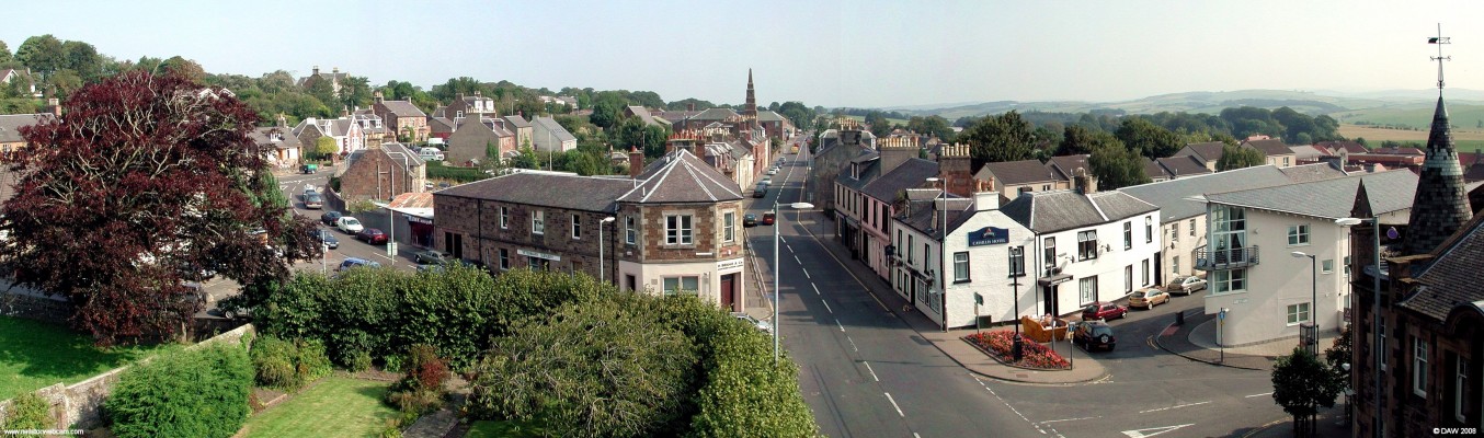 Maybole, Ayrshire
Looking East over Maybole.  The unusual new housing on the right is where the old St. Cuthberts Shoe factory stood.
