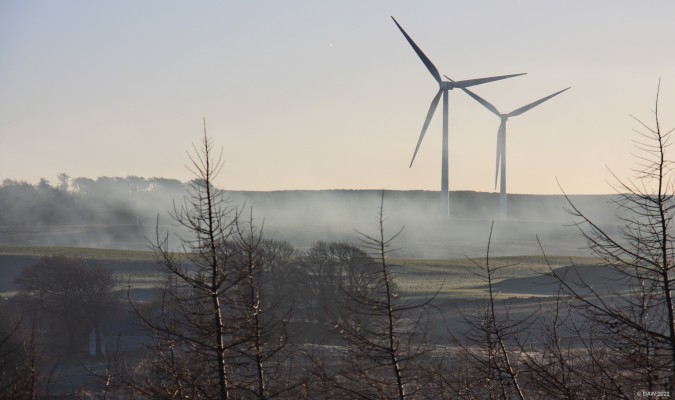 Middleton Windfarm from Neilston Pad
Two of the 6 turbines at Middleton Wind Farm unsuccessfully try to hide in the morning mist.  Each turbine can generate up 2MW. [url=http://streetmap.co.uk/map?X=247572&Y=655004&A=Y&Z=120/] Map location. [/url]
