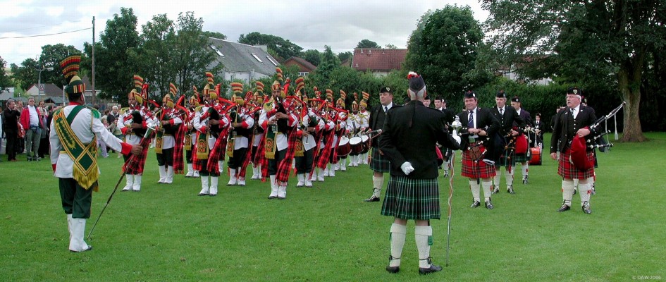 Neilston Live! 2006, Pipe bands at Pig Square
The Patiala pipe band from Pakistan and the Neilston Pipe band at Pig Square during the 2006 [url=http://www.neilstonlive.co.uk]Neilston Live[/url] outdoor music event.
