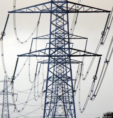 November, ZP29
ZP29 and friends take the strain during gale force winds. [url=http://www.streetmap.co.uk/map.srf?X=244980&Y=650820&A=Y&Z=120/] Map location. [/url]
